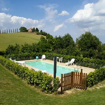 Belvilla By Oyo Spacious Villa In Treia With Pool *