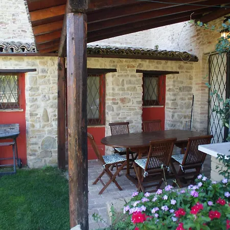 Belvilla By Oyo Spacious Villa In Treia With Pool Casa de Férias
