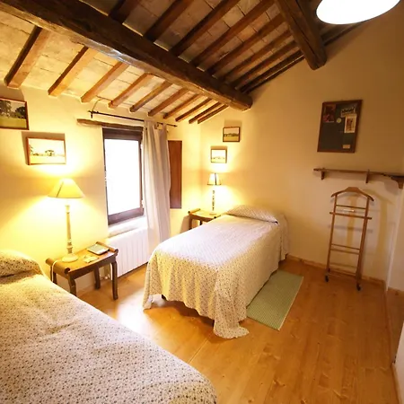 Dom wakacyjny Belvilla By Oyo Spacious Villa In Treia With Pool
