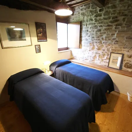 Dom wakacyjny Belvilla By Oyo Spacious Villa In Treia With Pool Avenale