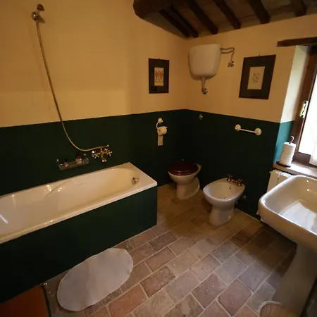 Belvilla By Oyo Spacious Villa In Treia With Pool *