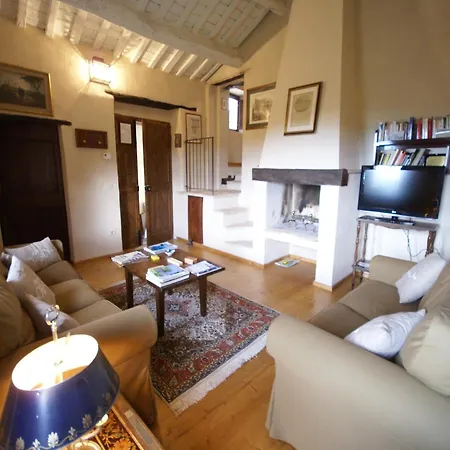 Dom wakacyjny Belvilla By Oyo Spacious Villa In Treia With Pool
