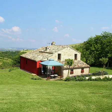 Belvilla By Oyo Spacious Villa In Treia With Pool *