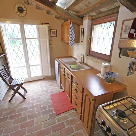 Dom wakacyjny Belvilla By Oyo Spacious Villa In Treia With Pool *