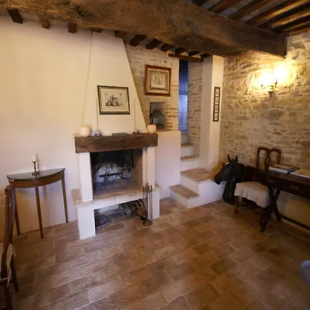 Belvilla By Oyo Spacious Villa In Treia With Pool